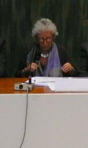 Françoise Bloch,  membre d'IndependentWHO Santé et Nucléaire, a clôturé le forum 